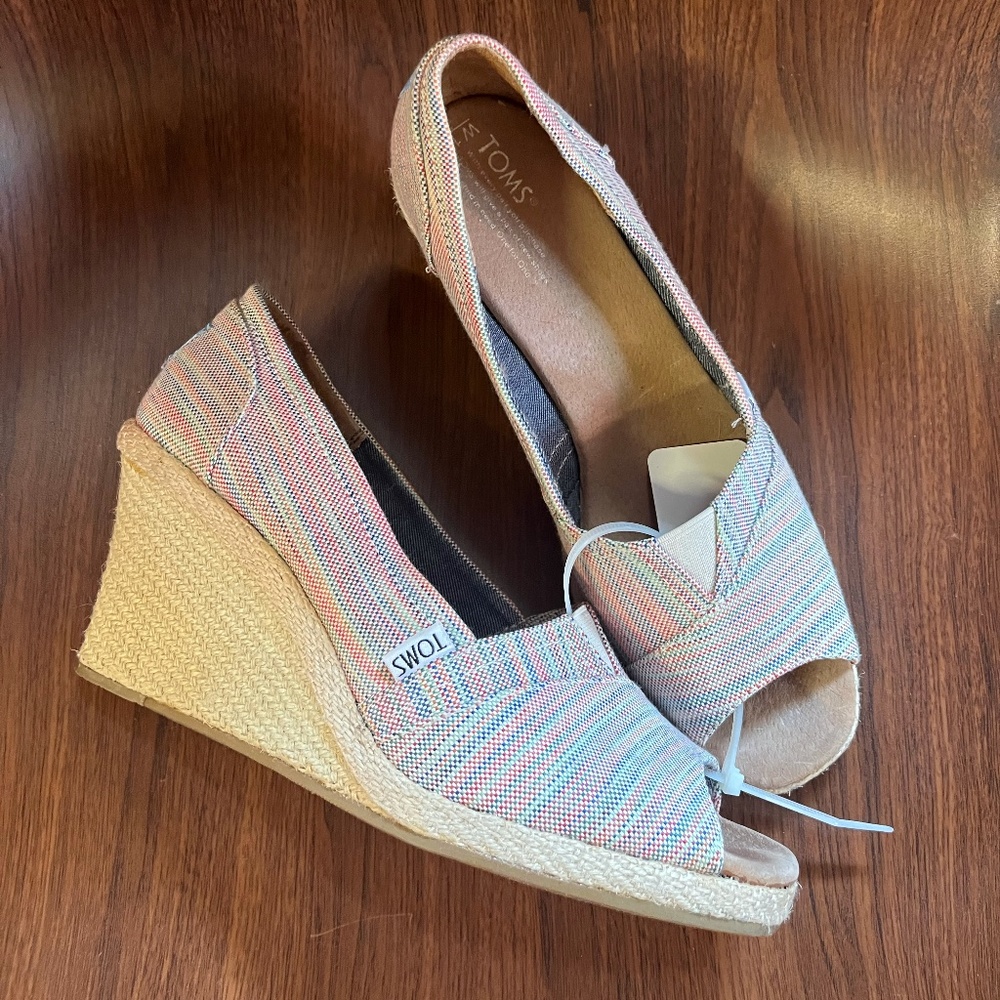 Toms Wedge Sandals